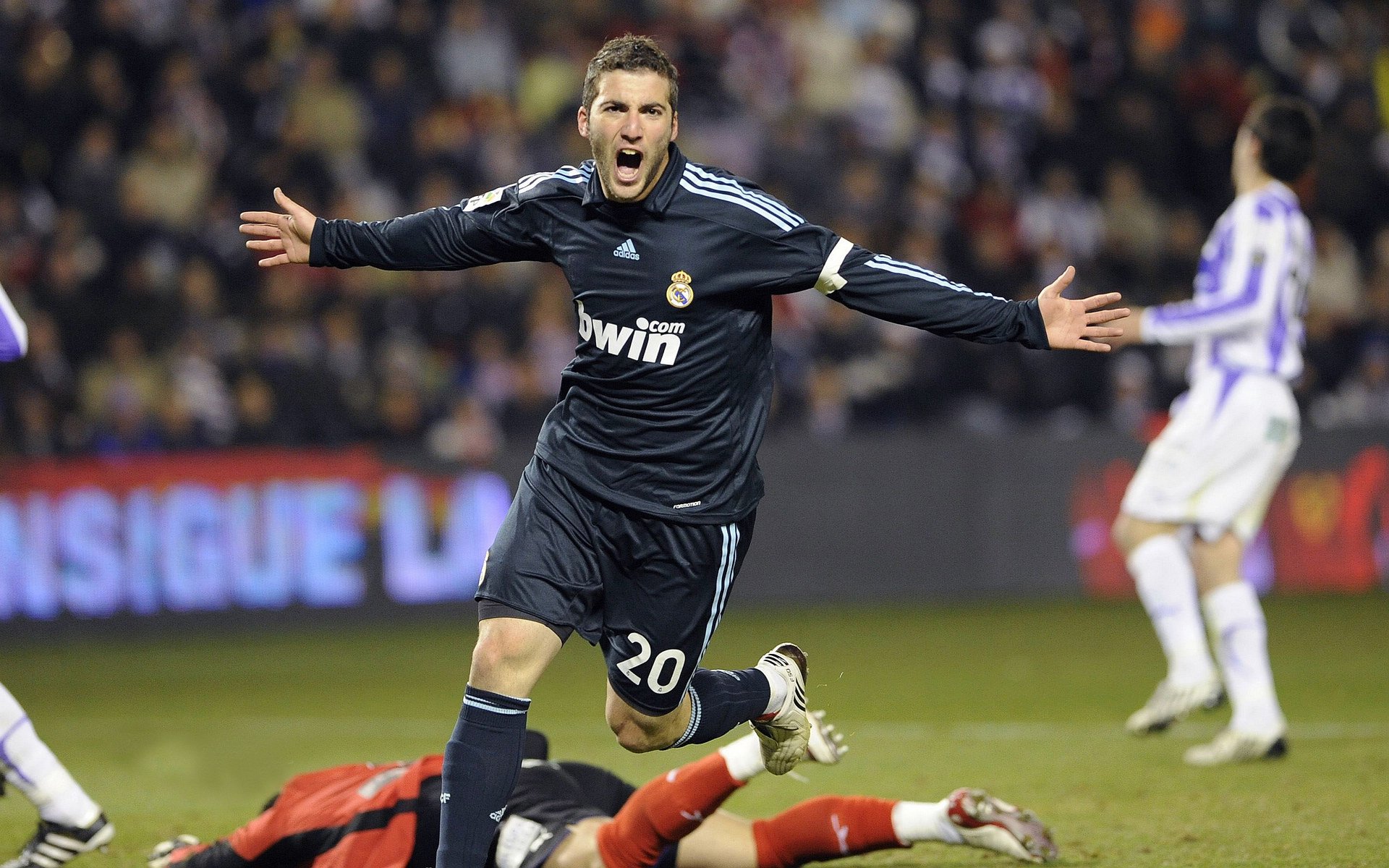 河北华夏幸福惨败，保级形势严峻，河北华夏幸福官方网站